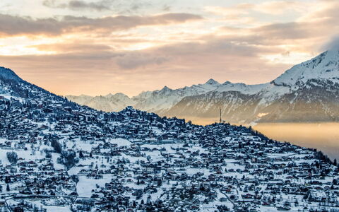 Prima 1084: Berg, Bergforms, Schnee, Winter, Gebirge, Hügel, Glazialmorphologie, Hochland, Landschaft, Bergstation