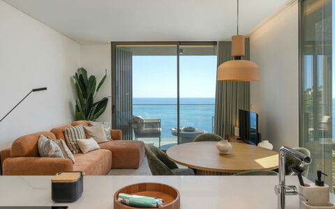 Azure Calheta: Schwimmbad, Balkon, Wohnung, Resort, Estate, Villa, Hotel, Hazienda, Ferienort, Hof