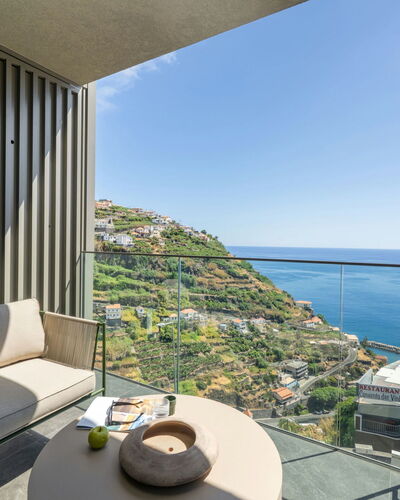 Azure Calheta