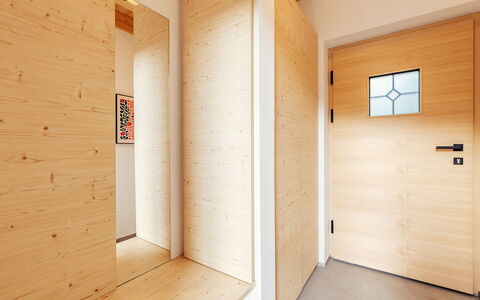 Niederwölz 604: Holz, Flooring, Fussboden, Holzboden, Hartholz, Holzbeize, Planke, Sperrholz, Lack, Holz