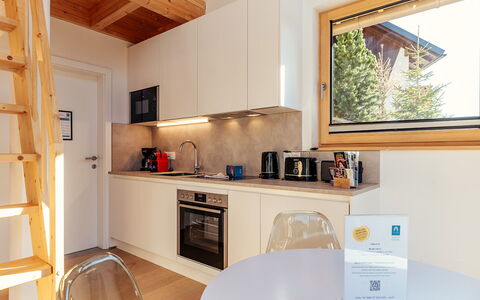 Niederwölz 605: Interior Design, Möbel, Holz, Flooring, Küche, Countertop, Zimmer, Küchengerät, Fussboden, Beleuchtung