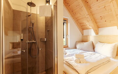 Niederwölz 609: Holz, Interior Design, Flooring, Schlafzimmer, Fussboden, Zuhause, Bett, Bedding, Holzbeize, Wohnung