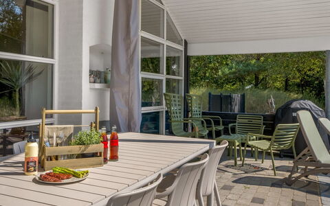 Wreth - 1.5Km from the Sea: Möbel, Stuhl, Gartenmöbel, Tabelle, Küche & Esszimmer Tisch, Tisch Im Freien, Flooring, Fussboden, Schatten, Veranda