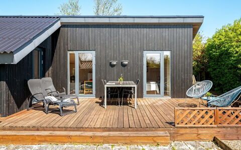 Aida - 550M from the Sea: Dachdecken, Hütte, Haus, Dach, Zuhause, Bauernhaus, Hütte, Estate, Dorf