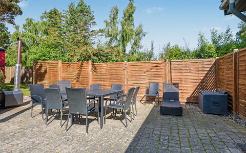 Aasta - 500M from the Sea: Holz, Möbel, Gartenmöbel, Schatten, Stuhl, Garten, Tisch Im Freien, Hinterhof, Hartholz, Terrasse