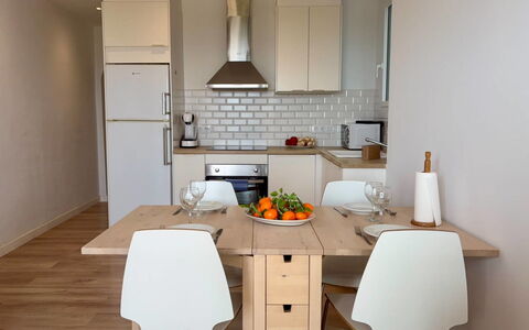 Aubí: Blau, Balkon, Geländer, Wohnung, Zaun, Meer, Resort, Eigentumswohnung, Schwimmbad, Hotel