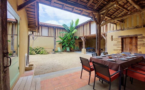 La Ferme de Bordenave: Blau, Balkon, Geländer, Wohnung, Zaun, Meer, Resort, Eigentumswohnung, Schwimmbad, Hotel