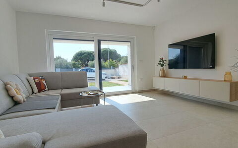 Duplex: Blau, Balkon, Geländer, Wohnung, Zaun, Meer, Resort, Eigentumswohnung, Schwimmbad, Hotel