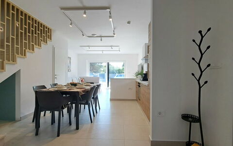 Duplex: Blau, Balkon, Geländer, Wohnung, Zaun, Meer, Resort, Eigentumswohnung, Schwimmbad, Hotel