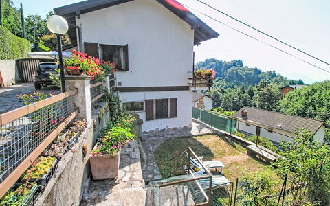 Miazzina 200: Blau, Balkon, Geländer, Wohnung, Zaun, Meer, Resort, Eigentumswohnung, Schwimmbad, Hotel