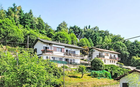 Miazzina 200: Blau, Balkon, Geländer, Wohnung, Zaun, Meer, Resort, Eigentumswohnung, Schwimmbad, Hotel