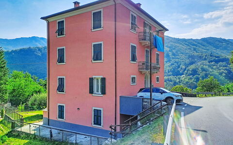 La Casa di Tea: Blau, Balkon, Geländer, Wohnung, Zaun, Meer, Resort, Eigentumswohnung, Schwimmbad, Hotel