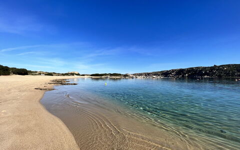 Vacanze Levante: Blau, Wasser, Gewässer, Natürlichen Umgebung, Strand, Horizont, Sommer, Küste, Küsten Und Ozeanische Forms