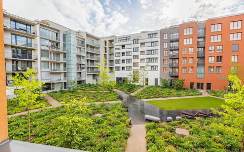 Smichov Kosire Jinonice 1: Wohnung, Wohngebiet, Eigentumswohnung, Urban Design, Mischnutzung, Garten, Landscaping, Balkon, Hof
