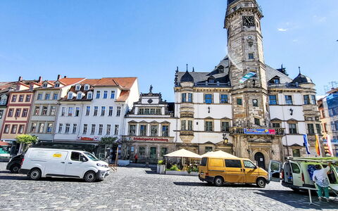 Marktblick: Himmel, Gebäude, Stadt, Stadtgebiet, \Stadt, Kirchturm, Fassade, Öffentlicher Raum, Wahrzeichen