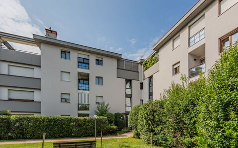 Michelon: Wohngebiet, Fassade, Urban Design, Wohnung, Eigentumswohnung, Estate, Rasen, Garten, Garten, Landscaping