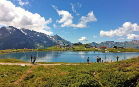 Eberharter am Schweinberg: Himmel, Berg, Bergforms, Gewässer, Natur, Wolke, Hügel, Gebirge, Hochland, Natürliche Landschaft