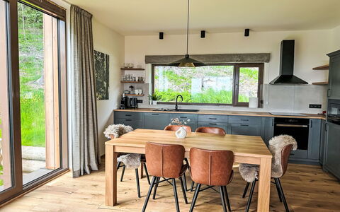 Rebelka: Möbel, Interior Design, Flooring, Holz, Küche & Esszimmer Tisch, Esszimmer, Stuhl, Tabelle, Fussboden, Decke