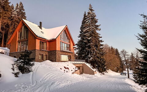 Rebelka: Gebäude, Haus, Zuhause, Schnee, Winter, Dach, Die Architektur, Hütte, Einfrieren, Lärche