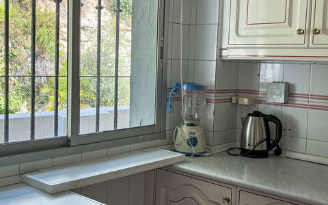 Los Arcos: Spüle, Küche, Countertop, Sinken, Armatur, Zapfhahn, Küchengerät, Installation, Cabinetry