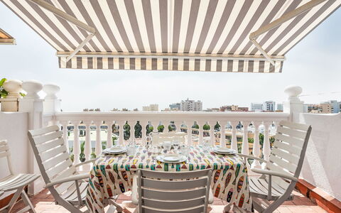 Los Arcos: Möbel, Markise, Stuhl, Balkon, Gartenmöbel, Tisch Im Freien, Outdoor Struktur, Schatten, Design, Hotel