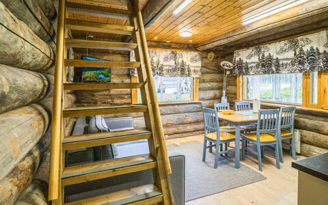Nelostupa B: Holz, Decke, Flooring, Interior Design, Zuhause, Fussboden, Blockhaus, Hütte, Planke, Holzbeize