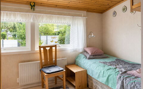Lyckan: Interior Design, Bett, Möbel, Schlafzimmer, Wand, Flooring, Fussboden, Holz, Decke, Zimmer