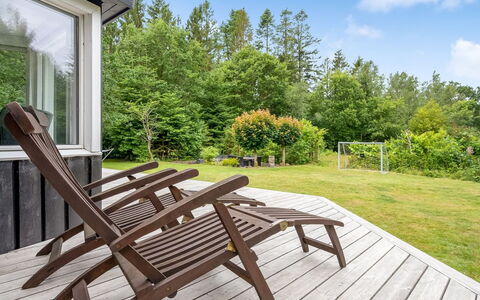 Ry 601: Holz, Möbel, Gartenmöbel, Hartholz, Holzboden, Deck, Planke, Holzbeize, Veranda, Stuhl