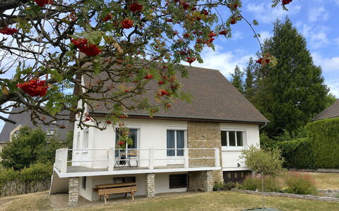 Les Glaieuls: Gebäude, Fenster, Haus, Strauch, Dach, Hütte, Zuhause, Wohngebiet, Grundstueck