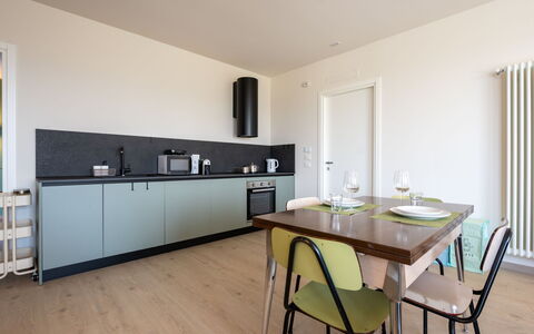Serracapelli: Möbel, Interior Design, Flooring, Küche, Holz, Countertop, Fussboden, Küche & Esszimmer Tisch, Beleuchtung, Tabelle