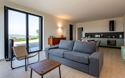 Serracapelli: Möbel, Flooring, Fussboden, Interior Design, Zuhause, Holzboden, Couch, Wohnung, Wohnzimmer