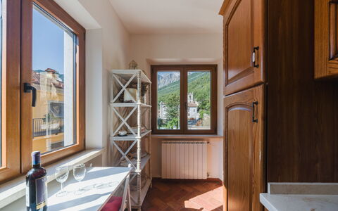 Dimora Polle di Malbacco: Holz, Interior Design, Flooring, Zimmer, Fussboden, Zuhause, Wohnung, Holzbeize, Hartholz, Decke