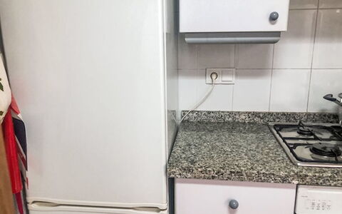 Mare Nostrum: Küchengerät, Küche, Major Appliance, Countertop, Flooring, Cabinetry, Haushaltsgerät, Herd, Spüle, Fussboden