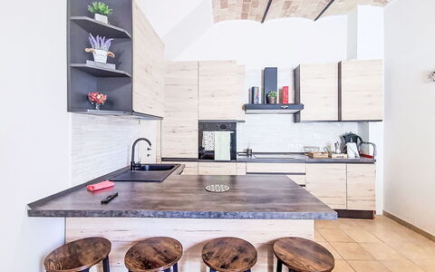 La Terrazza di Caramanico: Möbel, Interior Design, Flooring, Küche, Holz, Countertop, Küchengerät, Fussboden, Decke, Cabinetry