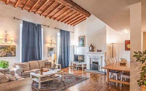 Bellavista: Möbel, Interior Design, Flooring, Holz, Couch, Fussboden, Decke, Zimmer, Wohnzimmer, Zuhause