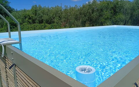 Podere Dolce Sonno e Sonnellino: Blau, Schwimmbad, Verbundwerkstoff, Schatten, Freizeit, Resort, Eco Hotel, Kunststoff, Water Feature, Hinterhof