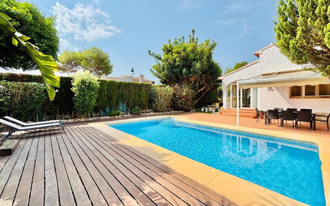 Calma: Schwimmbad, Resort, Eco Hotel, Freizeit, Schatten, Verbundwerkstoff, Water Feature, Hazienda, Villa