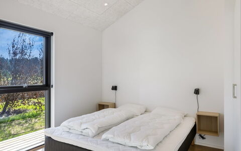 Kamile - 500M from the Sea: Holz, Decke, Schlafzimmer, Bett, Zimmer, Bettrahmen, Bedding, Bettdecke, Hartholz, Design