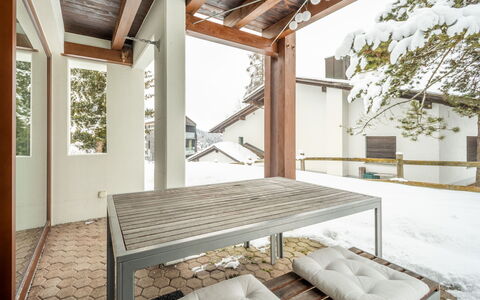 Casa Collina 5I-02: Holz, Fussboden, Decke, Flooring, Verbundwerkstoff, Hartholz, Veranda, Gartenmöbel, Planke, Stuhl