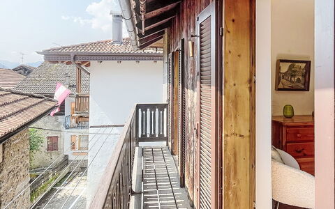 Bluhome: Wand, Fenster, Holz, Die Architektur, Tür, Zuhause, Haus, Wohngebiet, Balkon, Verbundwerkstoff