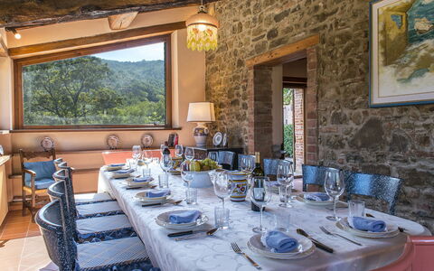 Casa Torrione 14: Möbel, Tabelle, Interior Design, Geschirr, Zuhause, Esszimmer, Stuhl, Küche & Esszimmer Tisch, Kelche, Tischdecke