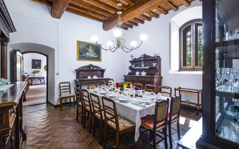 Torre di Paciano 10+2: Möbel, Interior Design, Tabelle, Flooring, Holz, Decke, Esszimmer, Küche & Esszimmer Tisch, Stuhl, Fussboden