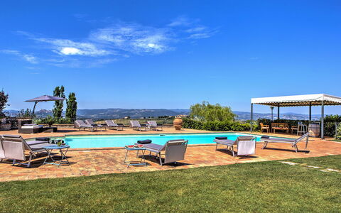 Casal del Salice 10: Blau, Schwimmbad, Resort, Eco Hotel, Schatten, Estate, Hotel, Hazienda, Sonnenliege, Landscaping