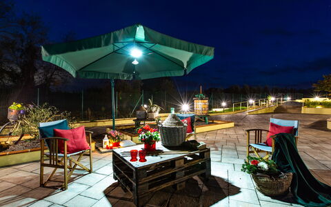 Il Nocciolo 12: Möbel, Gartenmöbel, Stuhl, Tisch Im Freien, Regenschirm, Garten, Terrasse, Restaurant, Garten, Eco Hotel