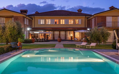 Villa Gabri 8: Schwimmbad, Resort, Estate, Villa, Eco Hotel, Thermae, Gartenmöbel, Hof, Villa, Hazienda