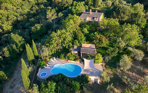 Campodalto 8: Landschaft, Schwimmbad, Vogelperspektive, Resort, Estate, Eco Hotel, Luftaufnahmen, Landscaping, Villa, Plantage