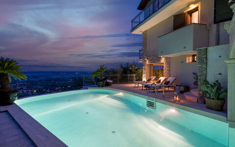 Villa Dolphin 10: Blau, Schwimmbad, Wohngebiet, Resort, Menschliche Siedlung, Eco Hotel, Hotel, Villa, Estate, Ferienort