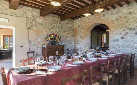 Podere Collelungo 14: Wand, Möbel, Tabelle, Küche & Esszimmer Tisch, Estate, Stuhl, Bauernhaus, Hazienda, Esszimmer, Steinwand