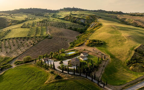 Podere Collelungo 14: Natürliche Landschaft, Landschaft, Wiese, Einfach, Grundstueck, Ländliches Gebiet, Feld, Plantage, Weide, Wiese