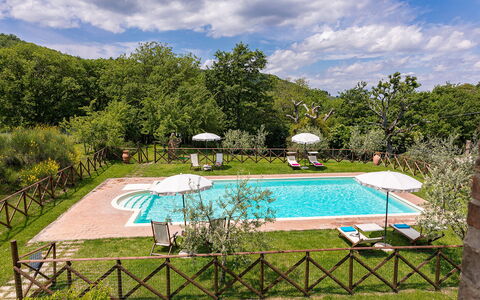 Podere Bagnolo 8: Schwimmbad, Resort, Garten, Gartenmöbel, Eco Hotel, Thermae, Estate, Hazienda, Rasen, Bauernhaus